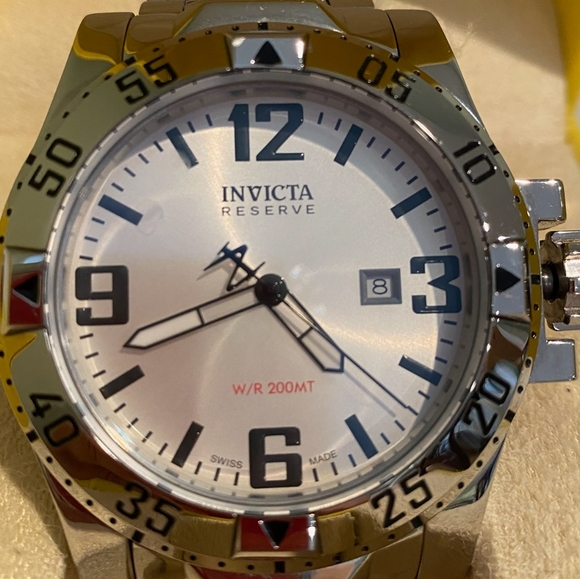 Invicta - Picture 3 of 4